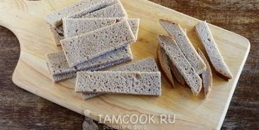 чесночные гренки из черного хлеба