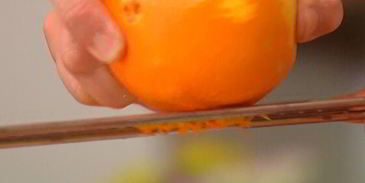 французские гренки с сушеной вишней и курагой