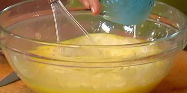 французские гренки с сушеной вишней и курагой