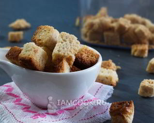 Гренки из белого хлеба в духовке