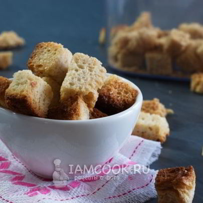 Гренки из белого хлеба в духовке
