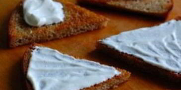 гренки из черного хлеба с яйцом