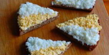 гренки из черного хлеба с яйцом