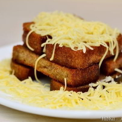 Гренки с чесноком и сыром