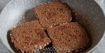 гренки с чесноком на сковороде