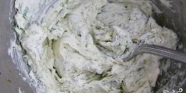 гренки с колбасой