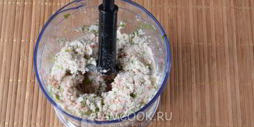 гренки с крабово-креветочной пастой