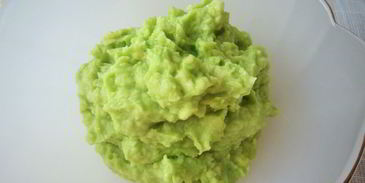 гренки с паштетом из авокадо