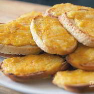 Рецепт Гренков с сыром и яйцом в духовке