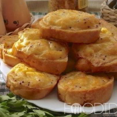 Гренки с сыром и яйцом