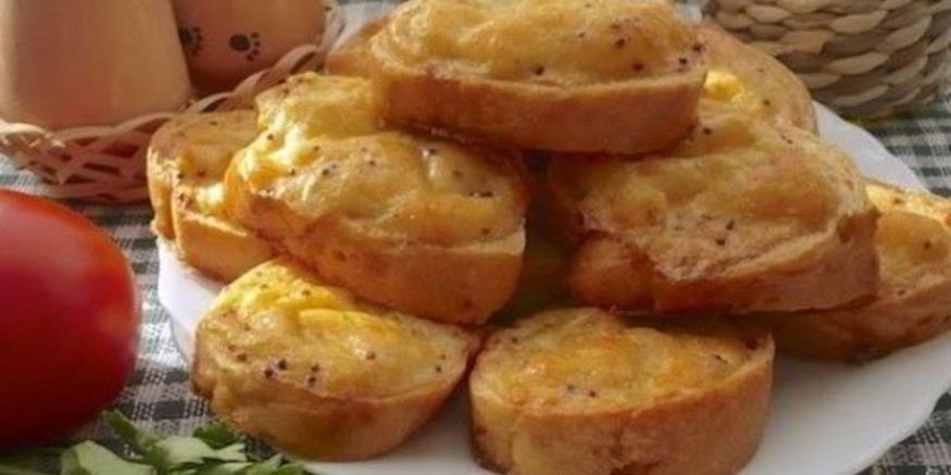 Рецепт гренков с сыром и яйцом