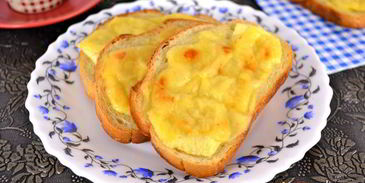 гренки с яблоком и сыром