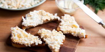 гренки с яйцом