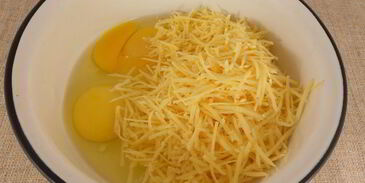 сырные гренки с припеком из шампиньонов