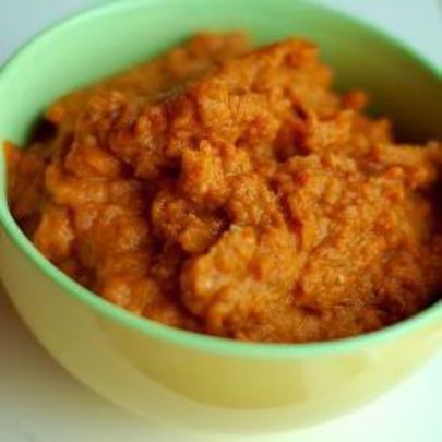 Икра из баклажан с чесноком и орехами