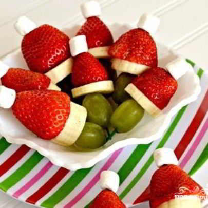 Фруктовые канапе новогодние