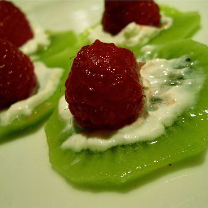 Фруктовые канапе