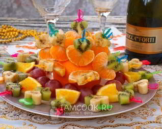 Канапе из фруктов