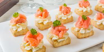 канапе на сырном печенье