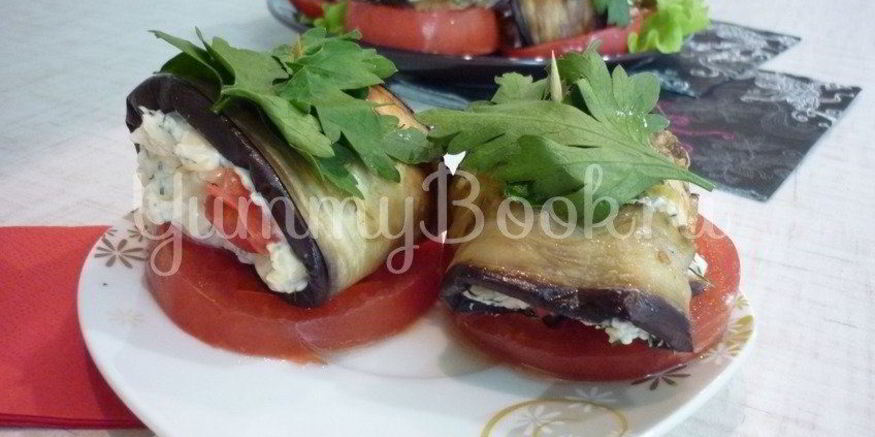 Рецепт канапе-рулетиков из баклажанов с сыром и помидорами