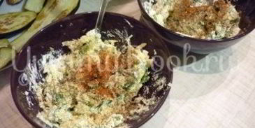 канапе-рулетики из баклажанов с сыром и помидорами