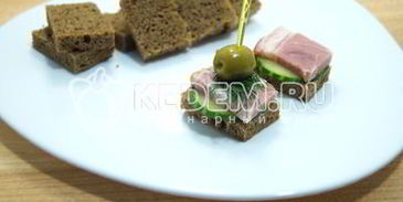 канапе с бужениной