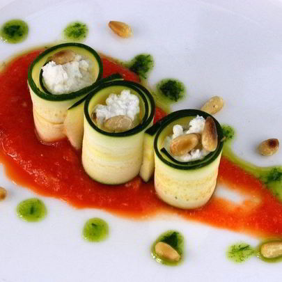 Канапе с кабачком и творогом