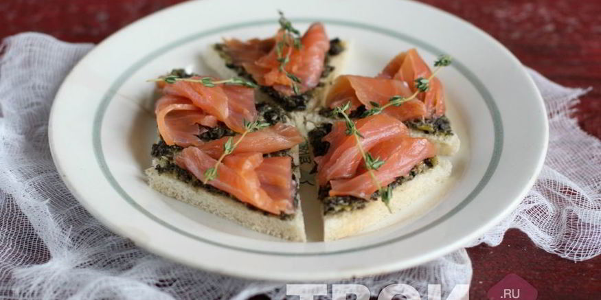 Рецепт канапе с семгоя и паштетома иза оливка и маслина