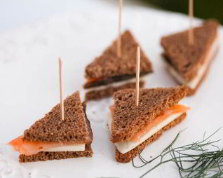 Канапе с семгой