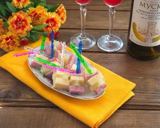 Канапе с ветчиной и сыром