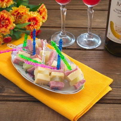 Канапе с ветчиной и сыром