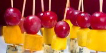 канапе с виноградом