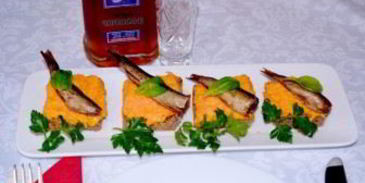 канапе со шпротами