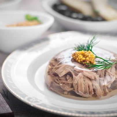 Холодец из говядины и свиных ножек