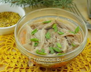 Холодец из свиных ножек и курицы