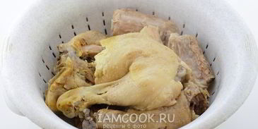 холодец из свиных ножек и курицы