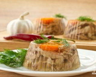 Холодец в формочках