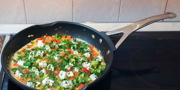 фриттата с овощами и сыром