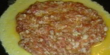 омлет с фаршем