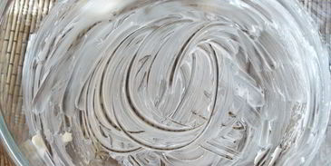 омлет с горошком