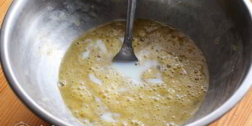 омлет с колбасой и сыром