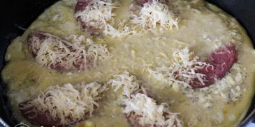 омлет с колбасой и сыром