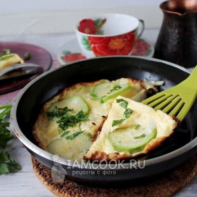 Омлет с обжаренными кабачками