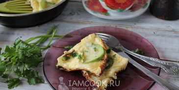 омлет с обжаренными кабачками