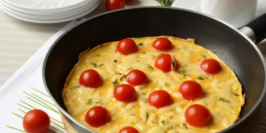 Рецепт омлета с сыром и помидорами черри