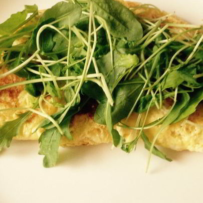 Омлет с сыром и рукколой