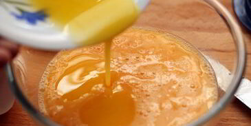 омлет с ветчиной и рукколой