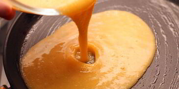 омлет с ветчиной и рукколой