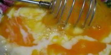 омлет со сметаной