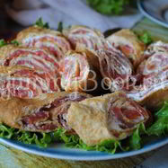 Рецепт Рулетиков из омлета с форелью